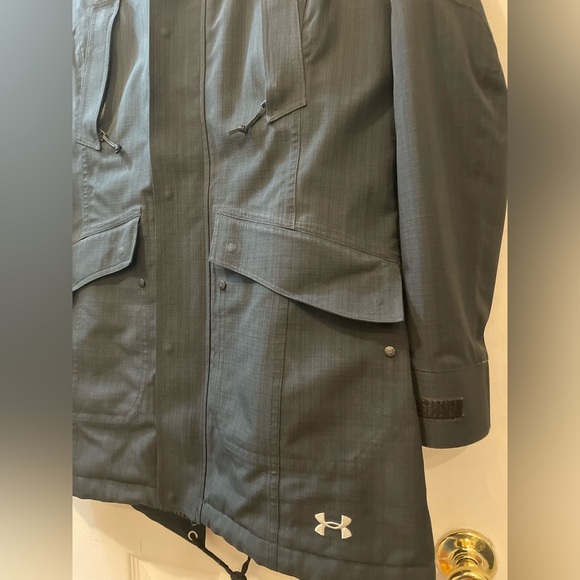 Under Armour Black Jacket with infarred Lining - Picture 2 of 6